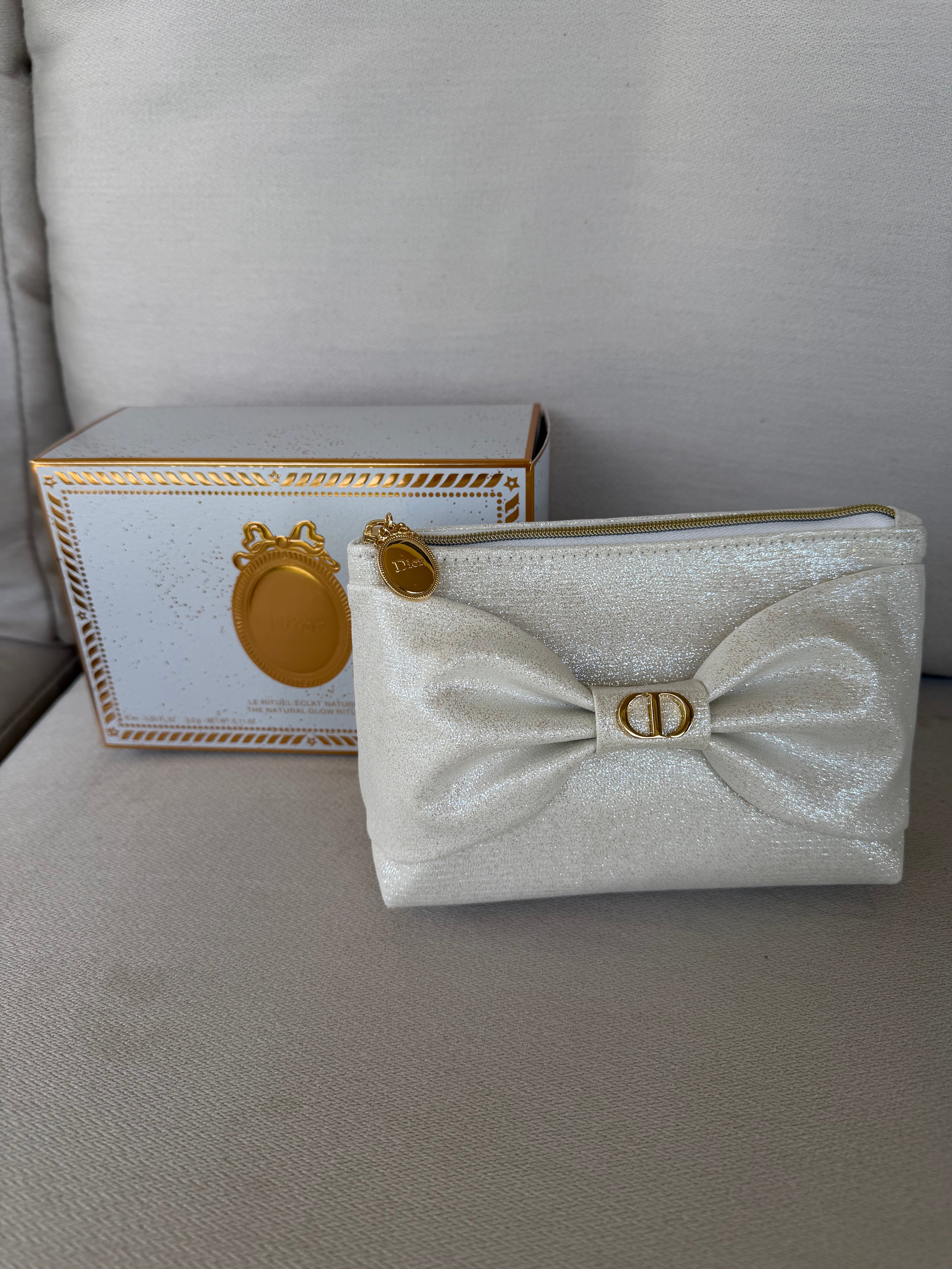 CD Holiday Glitter Bow Cosmetic Pouch
