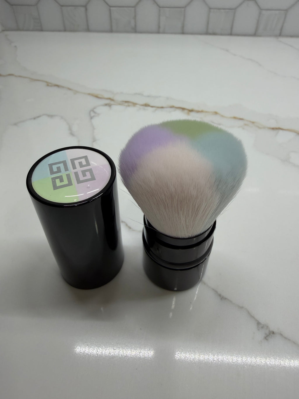 Givenchy Prisme Libre On-The-Go Brush