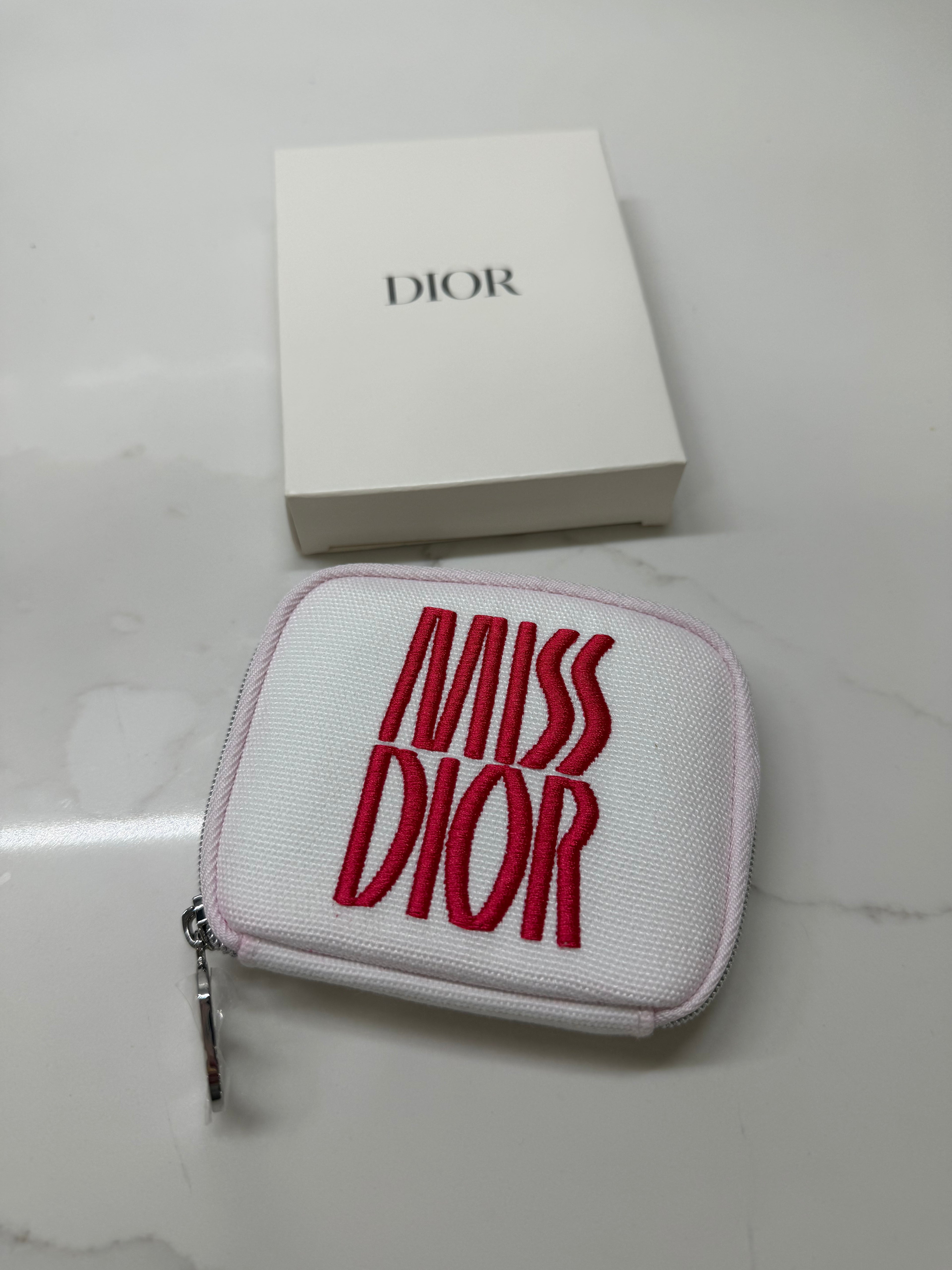 Miss Dior Fragrance Discovery Set + Pink Pouch