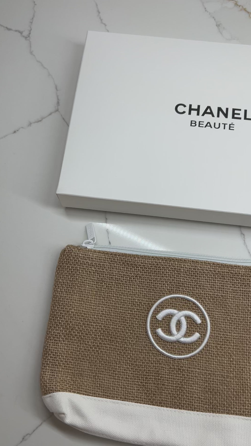 White Raffia Pouch